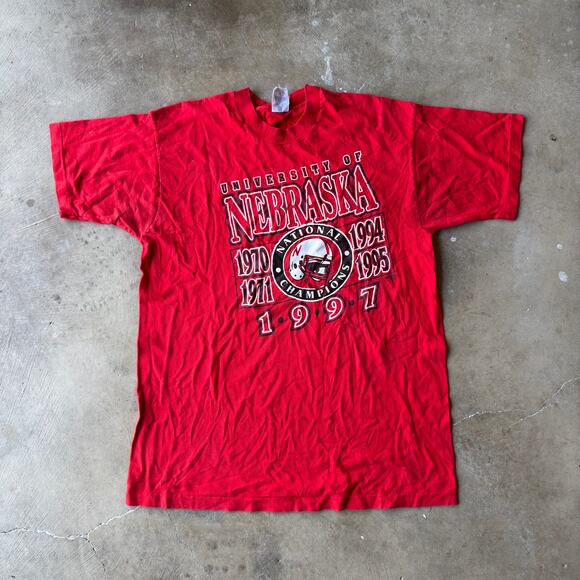 VINTAGE 1997 NEBRASKA CORNHUSKERS NATIONAL CHAMPS T-SHIRT FOOTBALL MENS XL - Picture 1 of 5